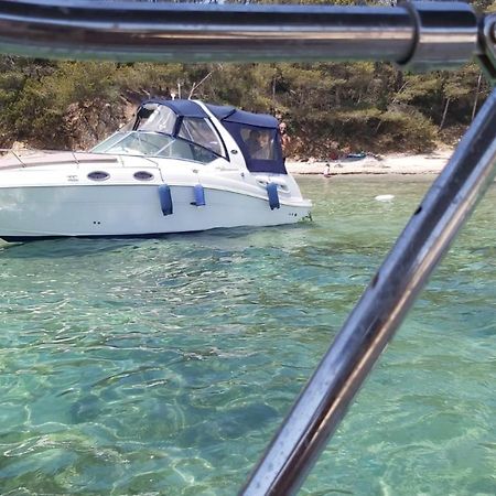 Hotel Hebergement Insolite Sur Un Bateau A Quai La Londe-les-Maures Zewnętrze zdjęcie